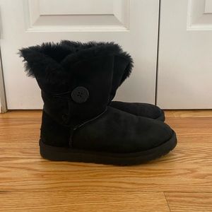 Bailey Button Uggs
